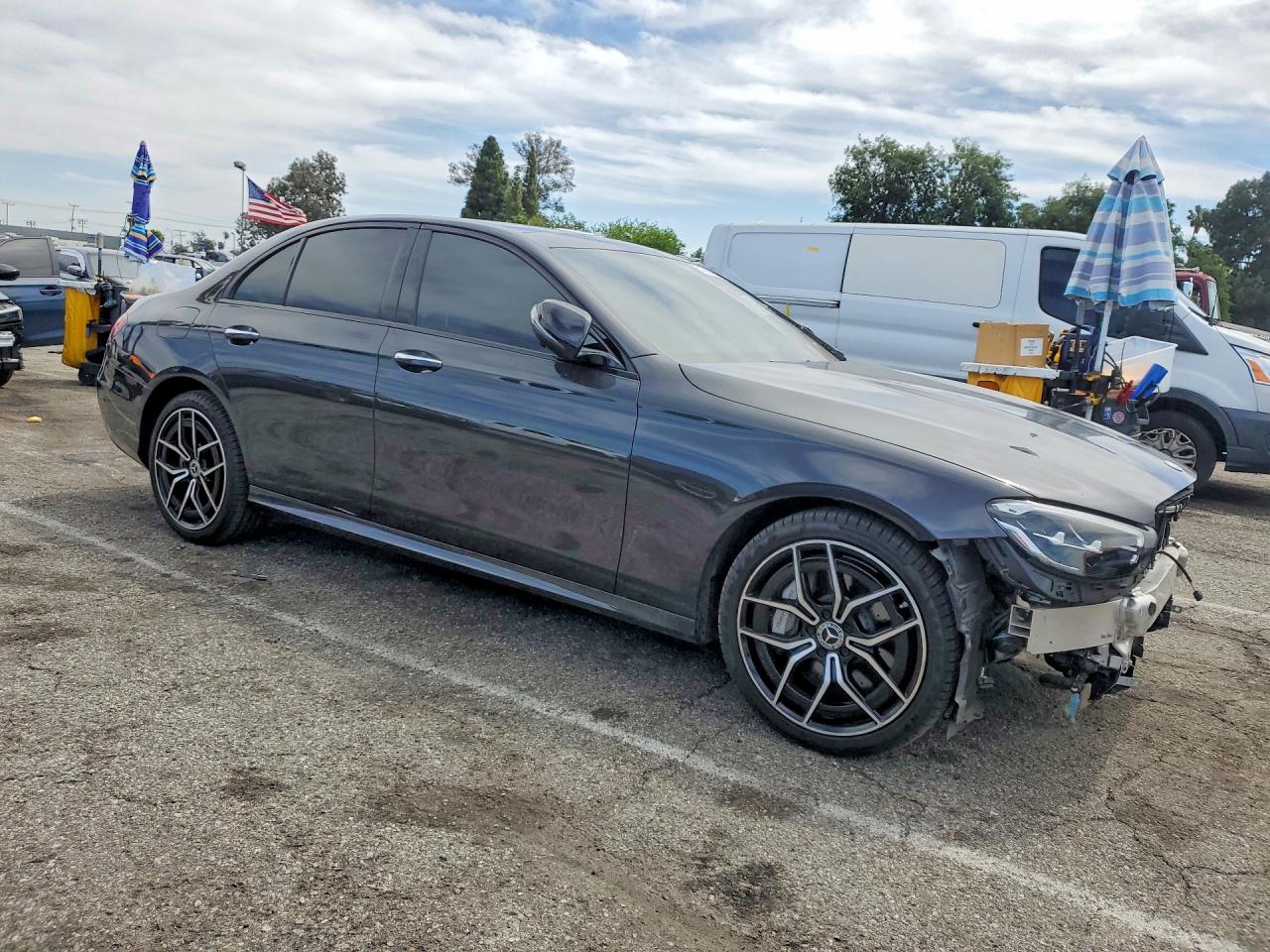 Mercedes-Benz E-Class 350