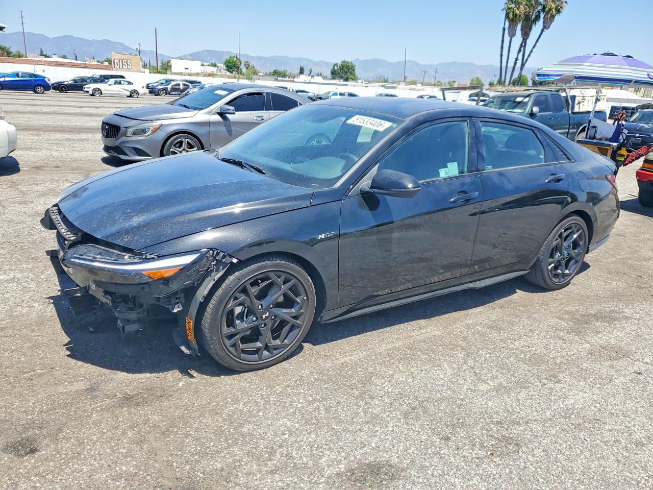 Salvage Hyundai ELANTRA Image