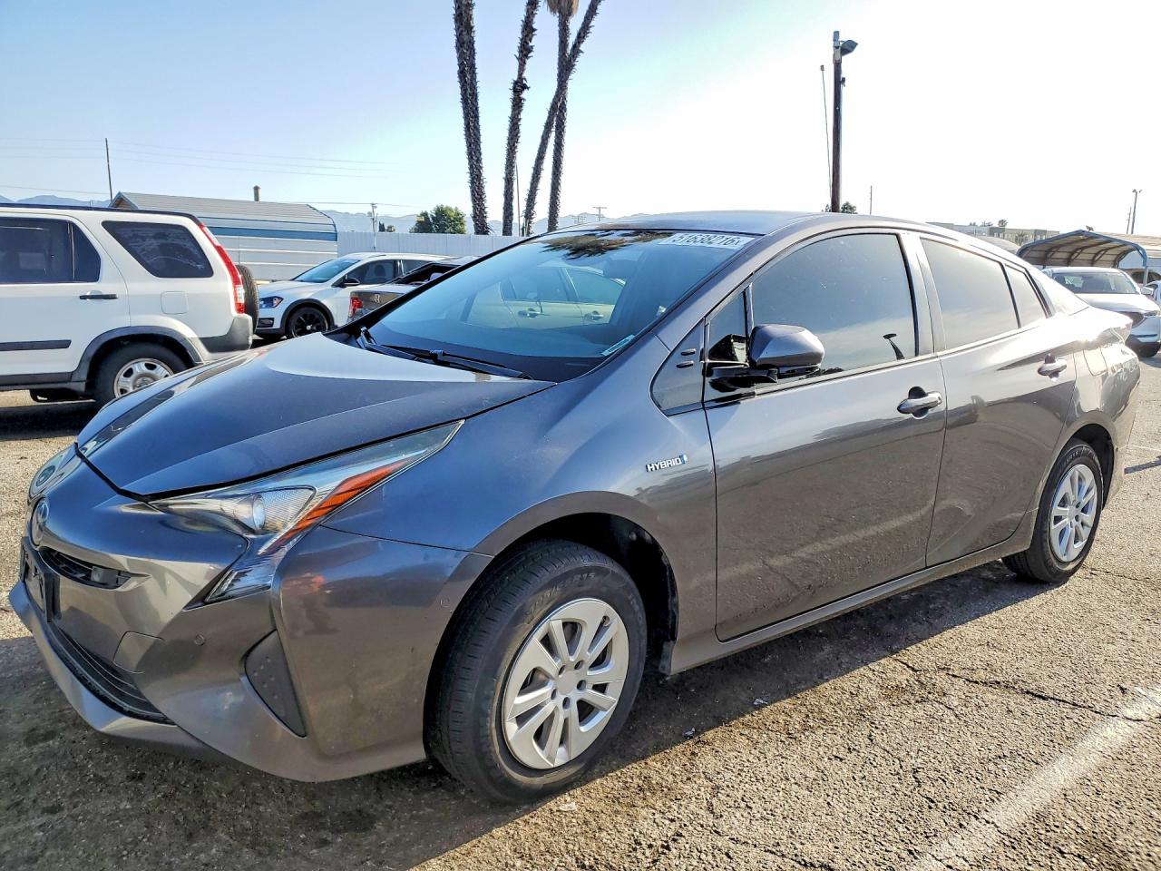 Salvage Toyota Prius Image