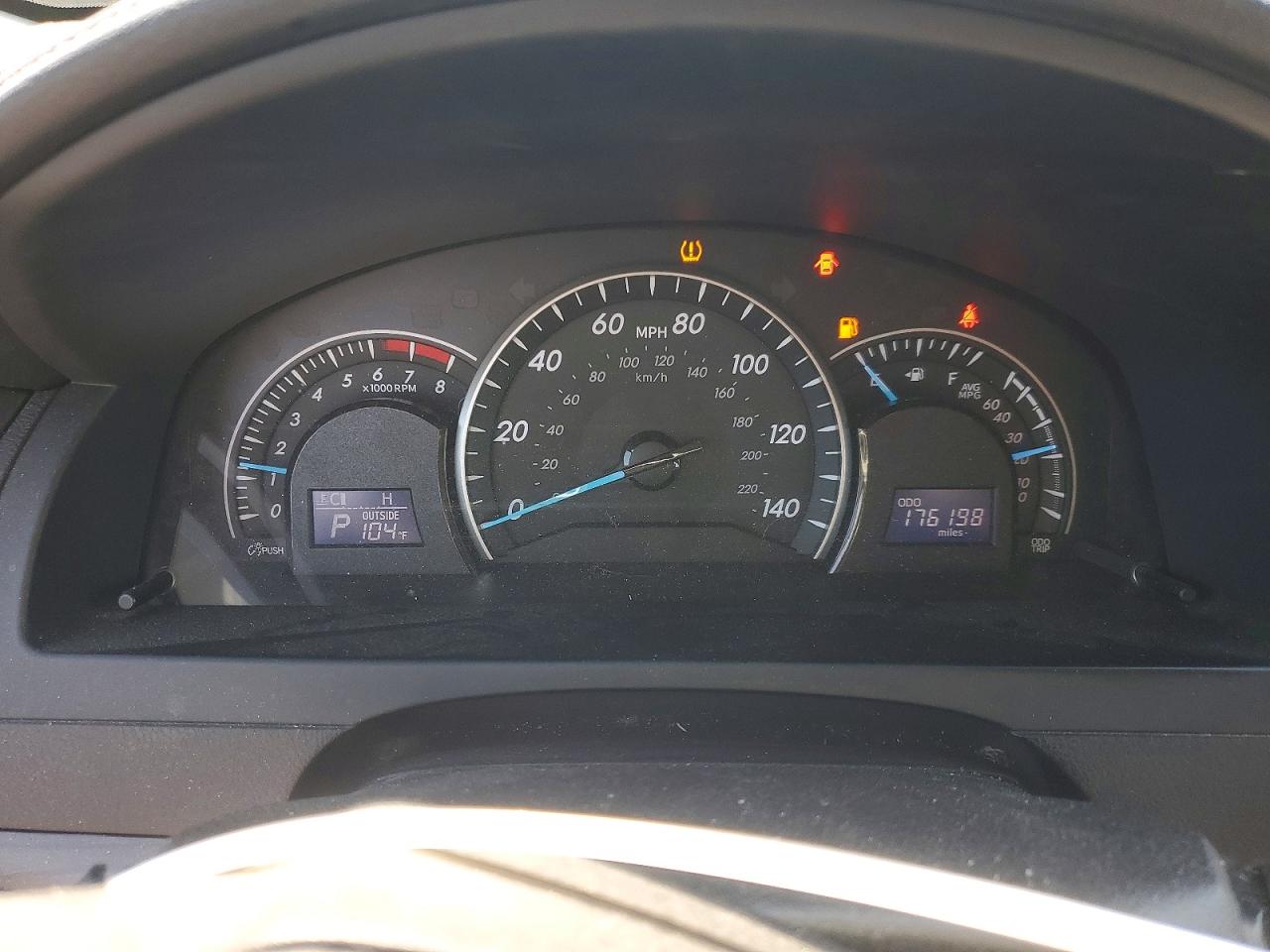 Toyota Camry Le