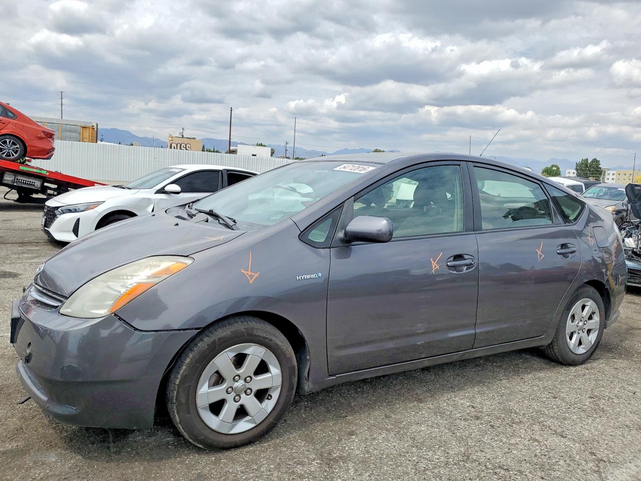 Salvage Toyota Prius Image