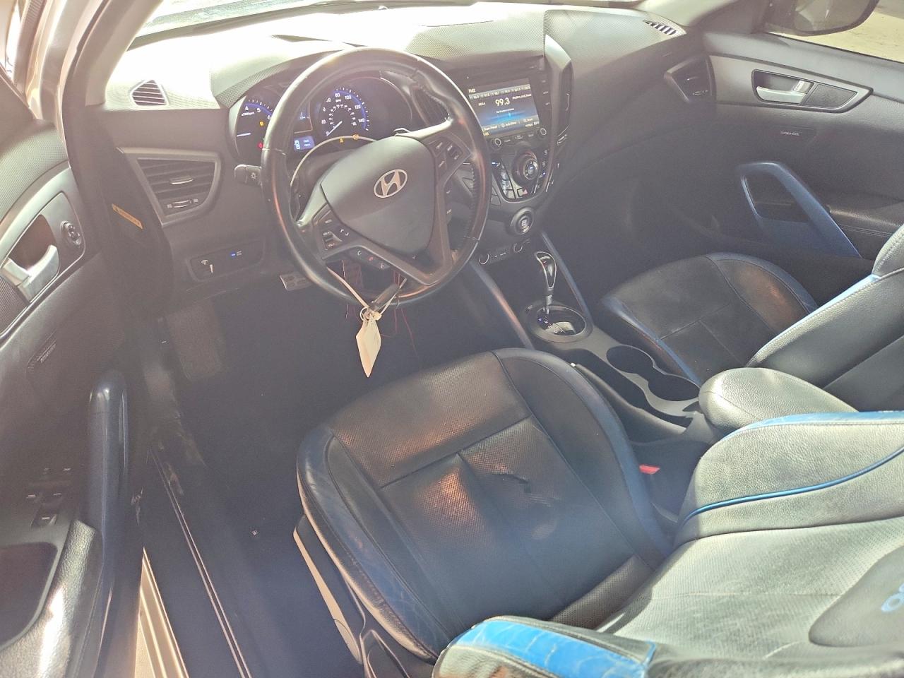Hyundai VELOSTER Turbo