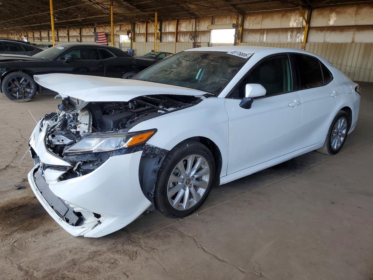 Salvage Toyota Camry Image