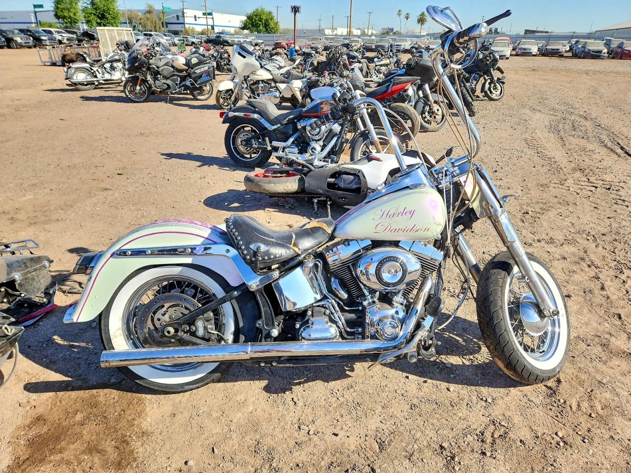 Salvage Harley-Davidson Fl Image