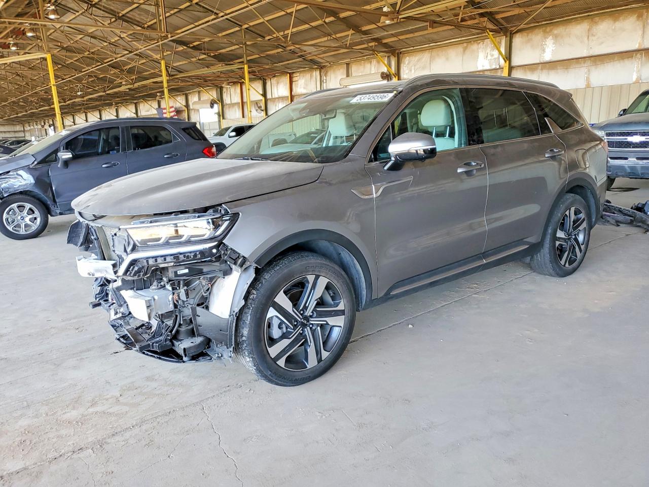 Salvage Kia Sorento Image