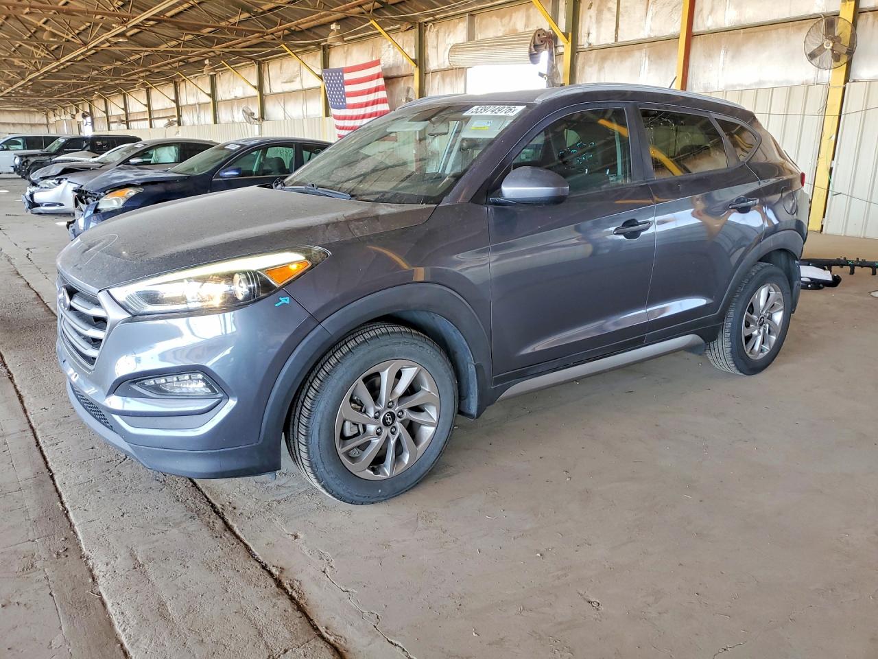 Salvage Hyundai TUCSON Image