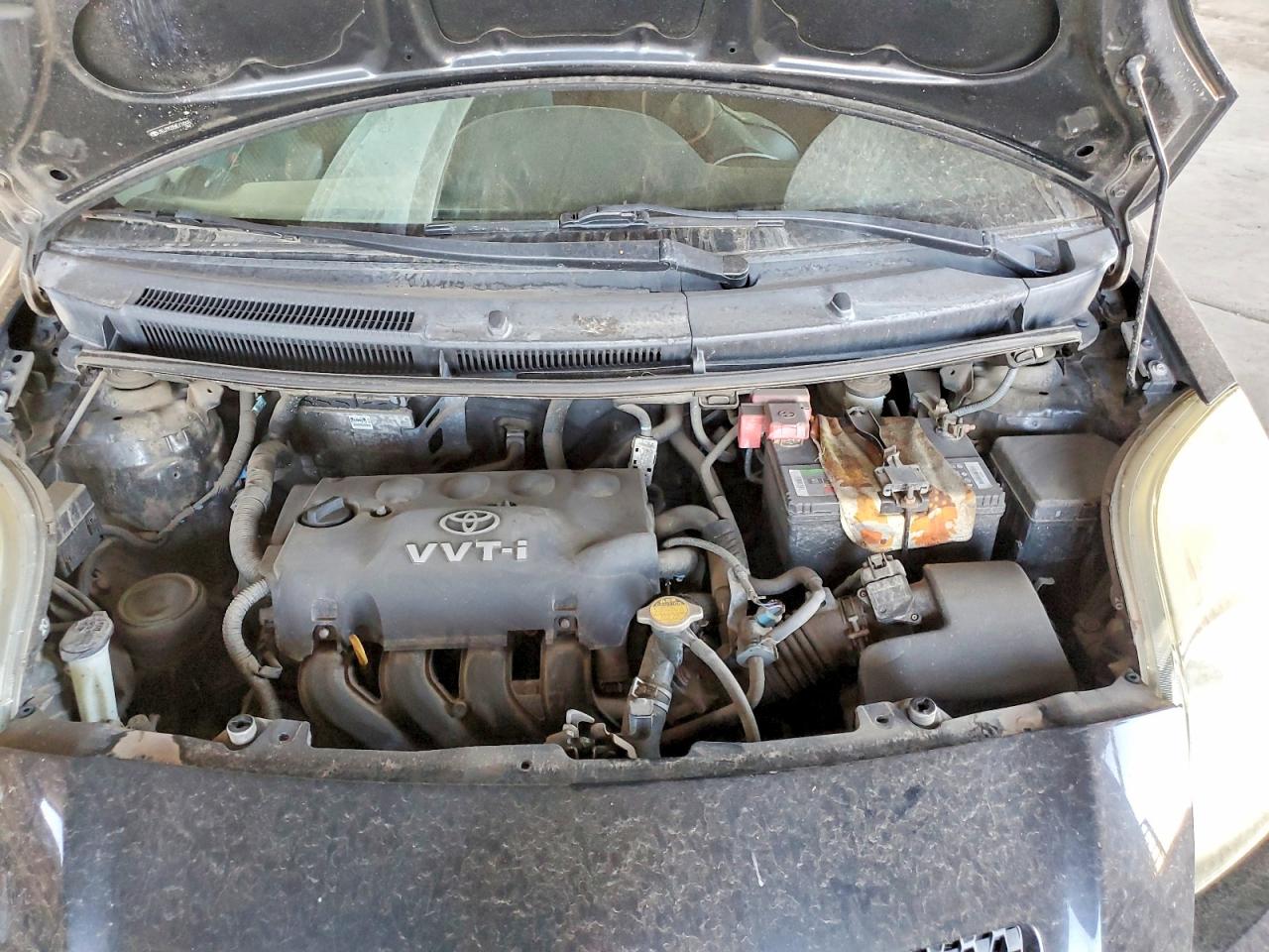 Toyota Yaris Base