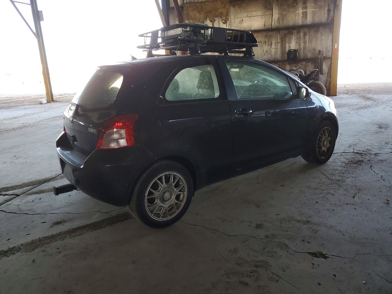 Toyota Yaris Base