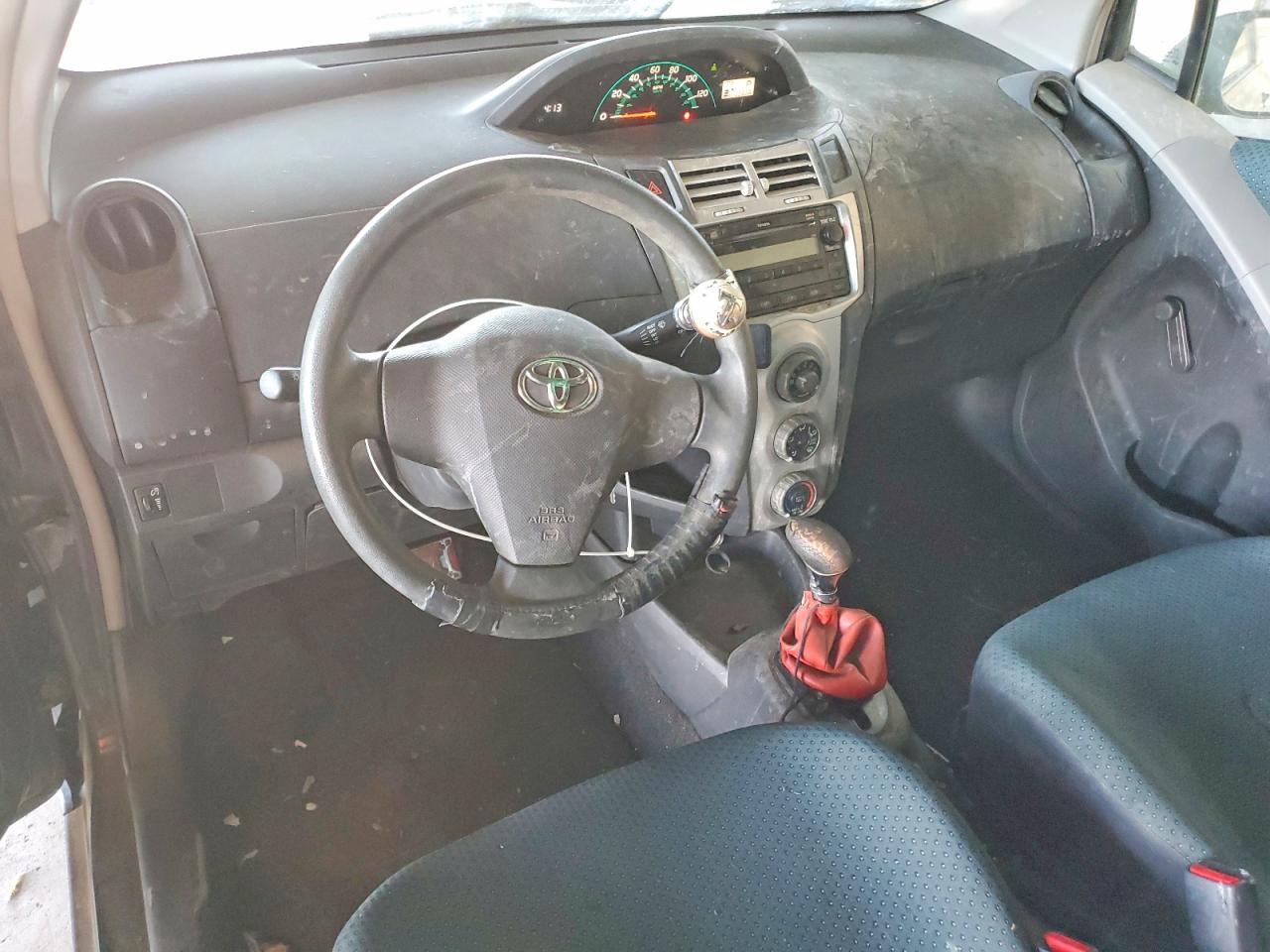 Toyota Yaris Base