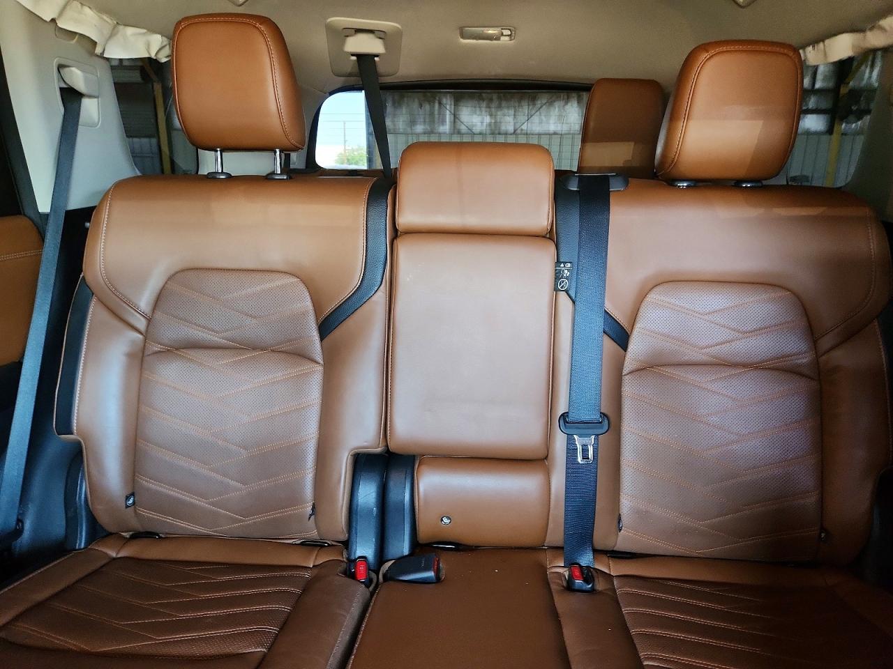 Nissan Pathfinder Platinum