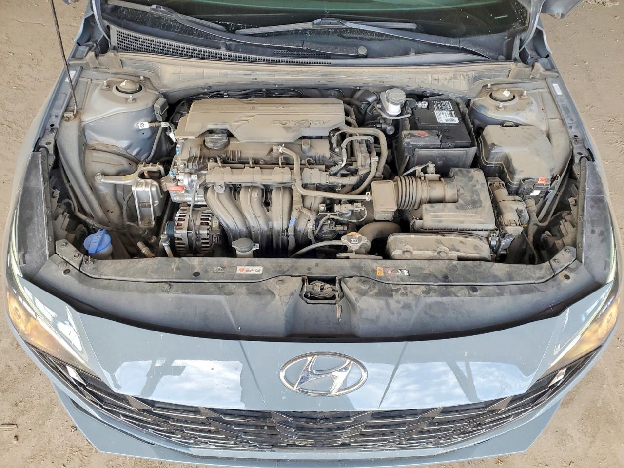 Hyundai ELANTRA Sel
