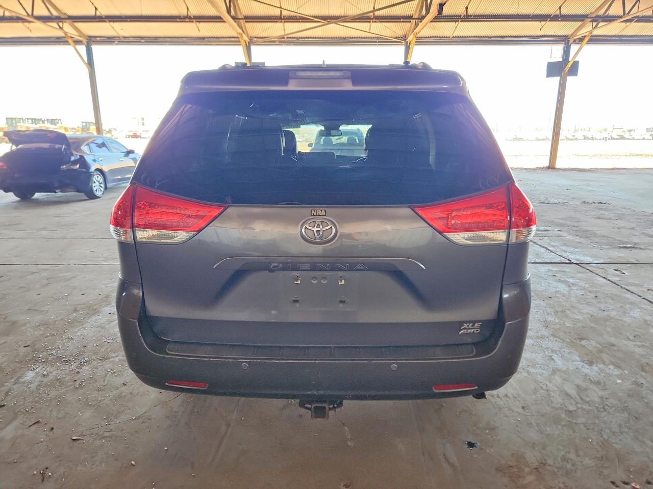 Toyota Sienna Xle 7-passenger