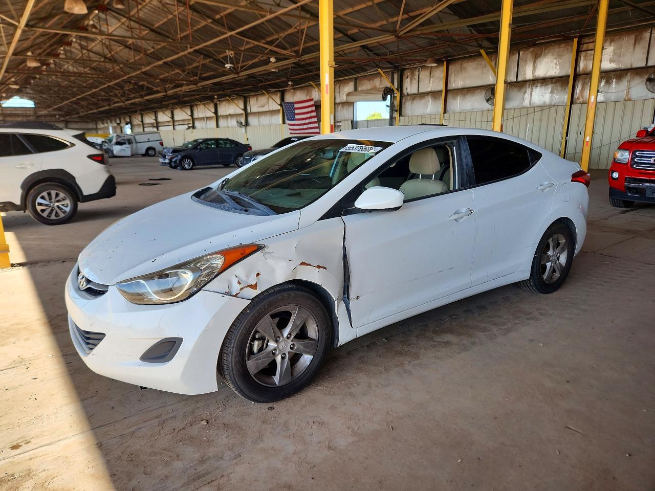 Salvage Hyundai ELANTRA Image