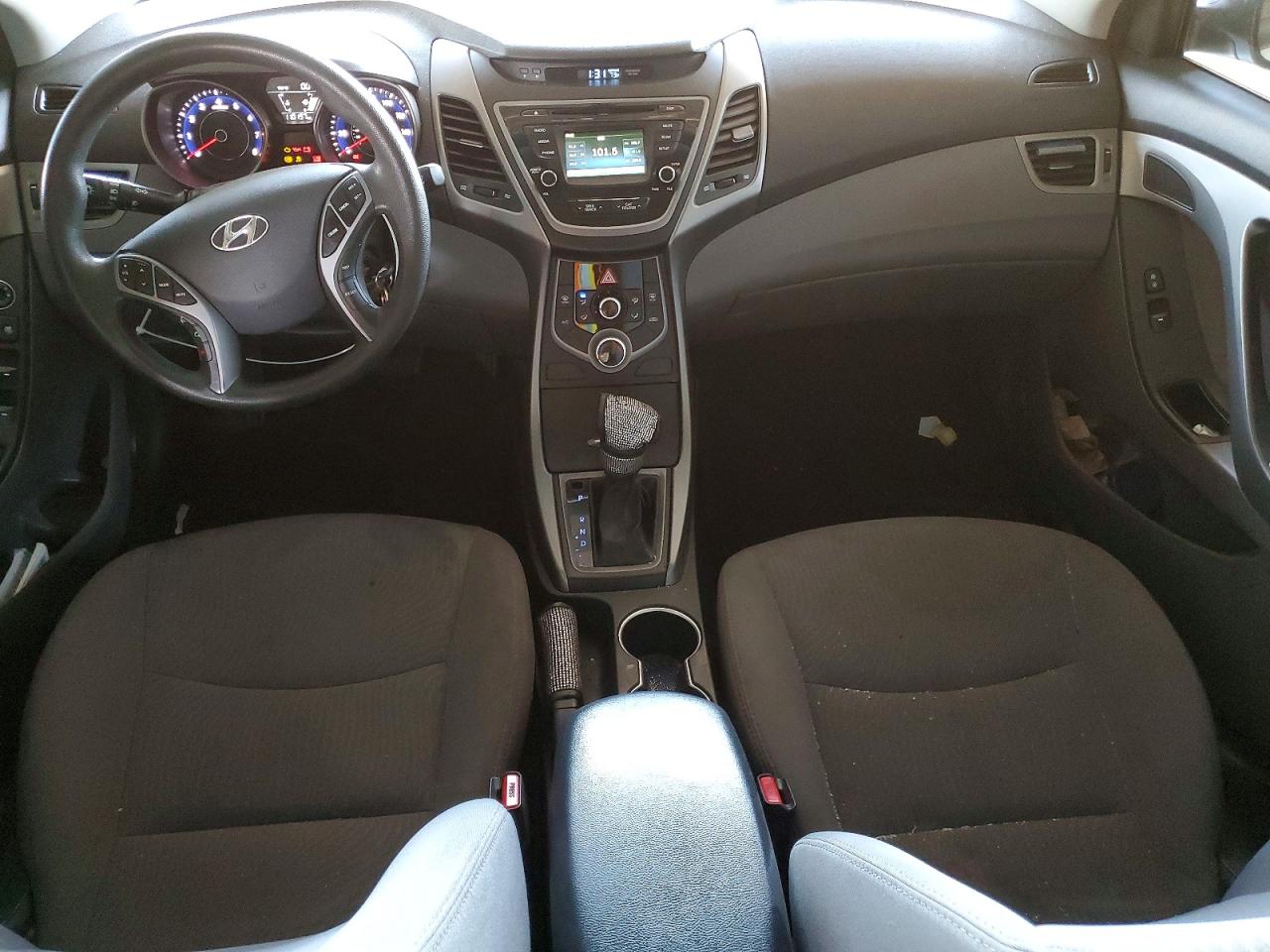 Hyundai ELANTRA Se