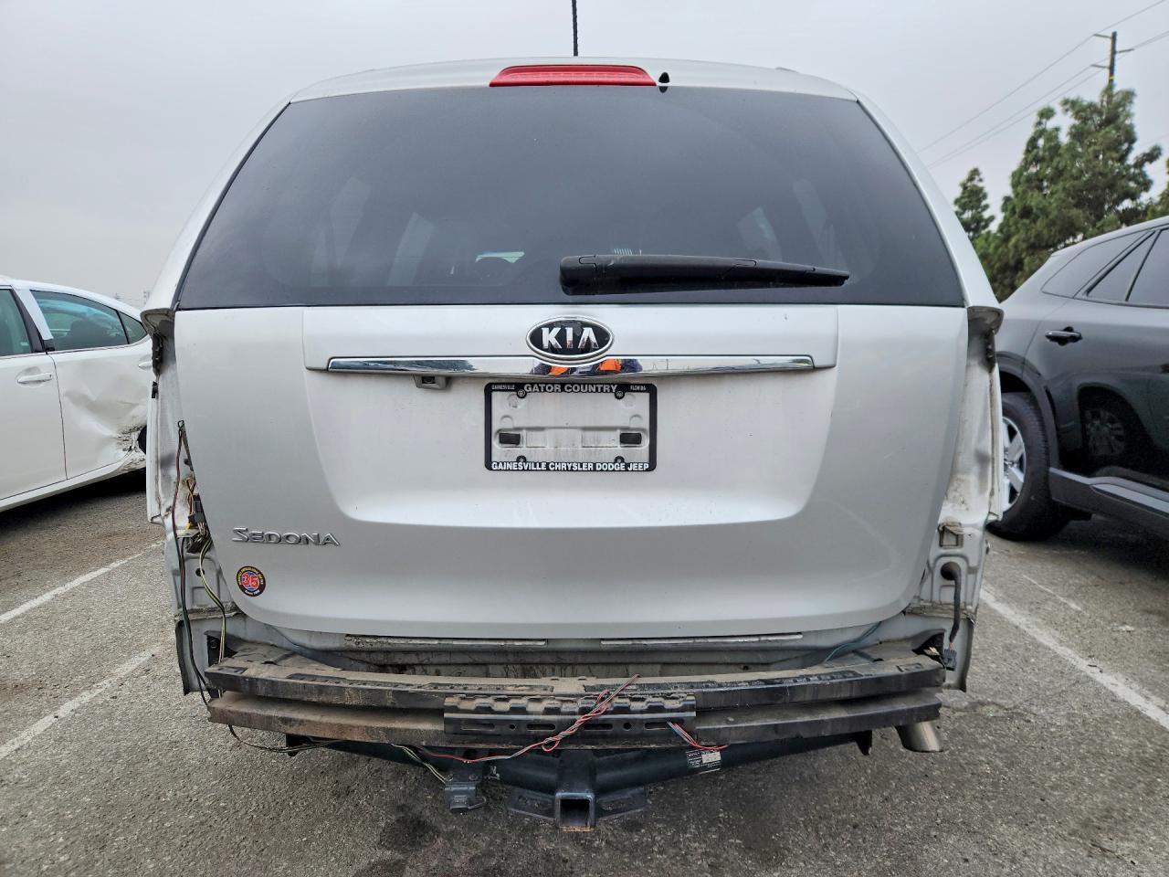 Kia Sedona Lx