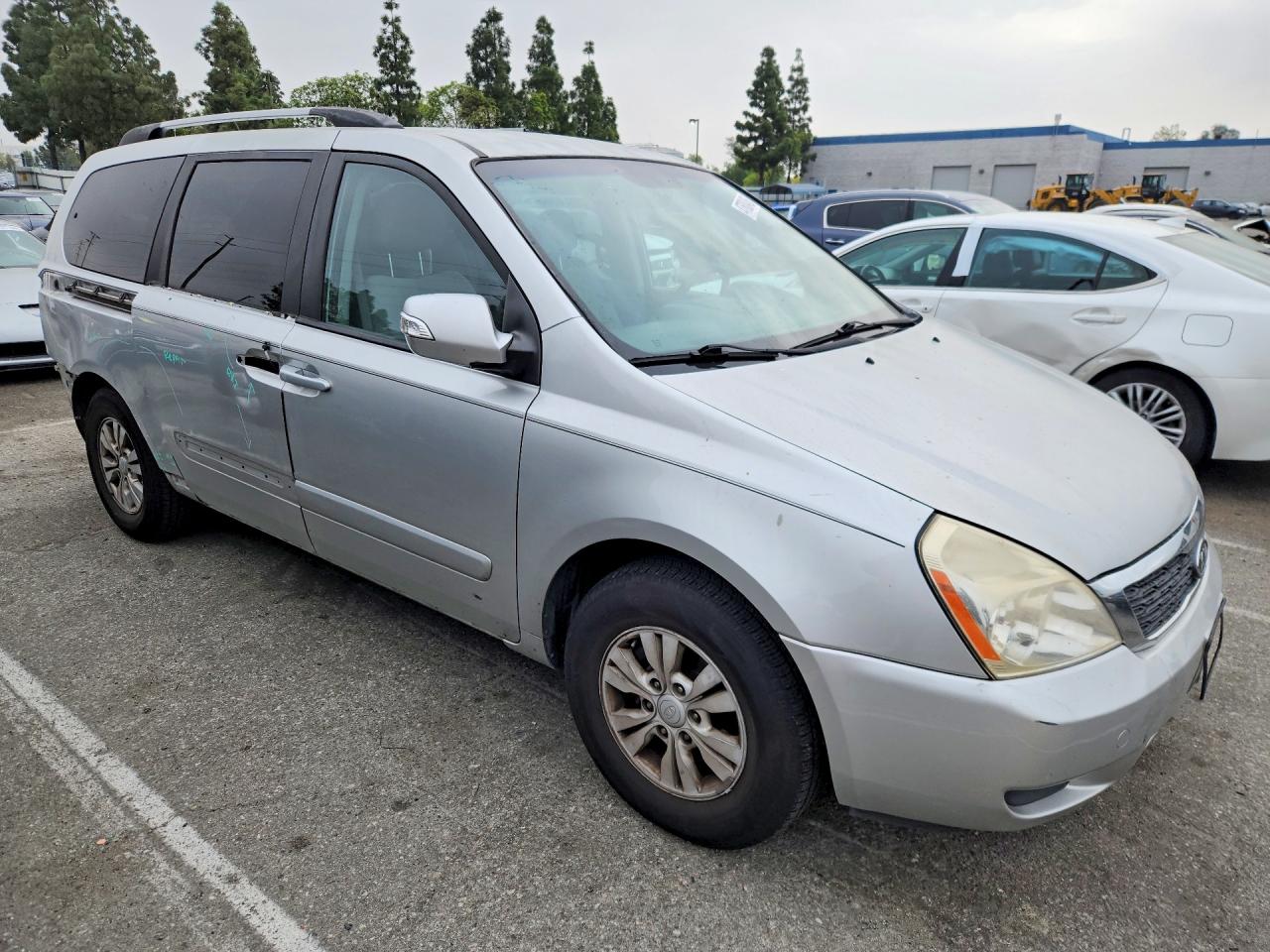 Kia Sedona Lx