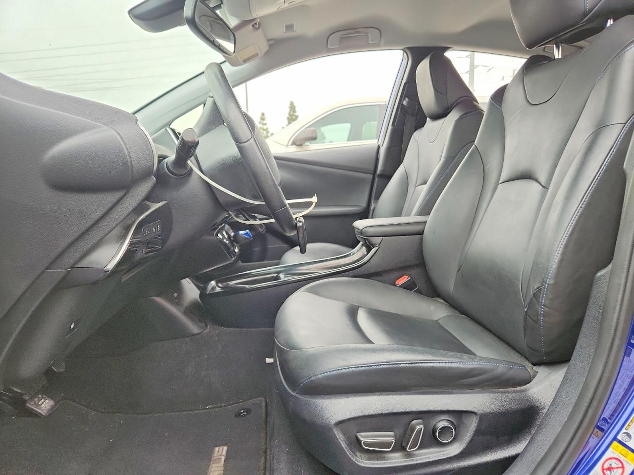 Toyota Prius Four Touring