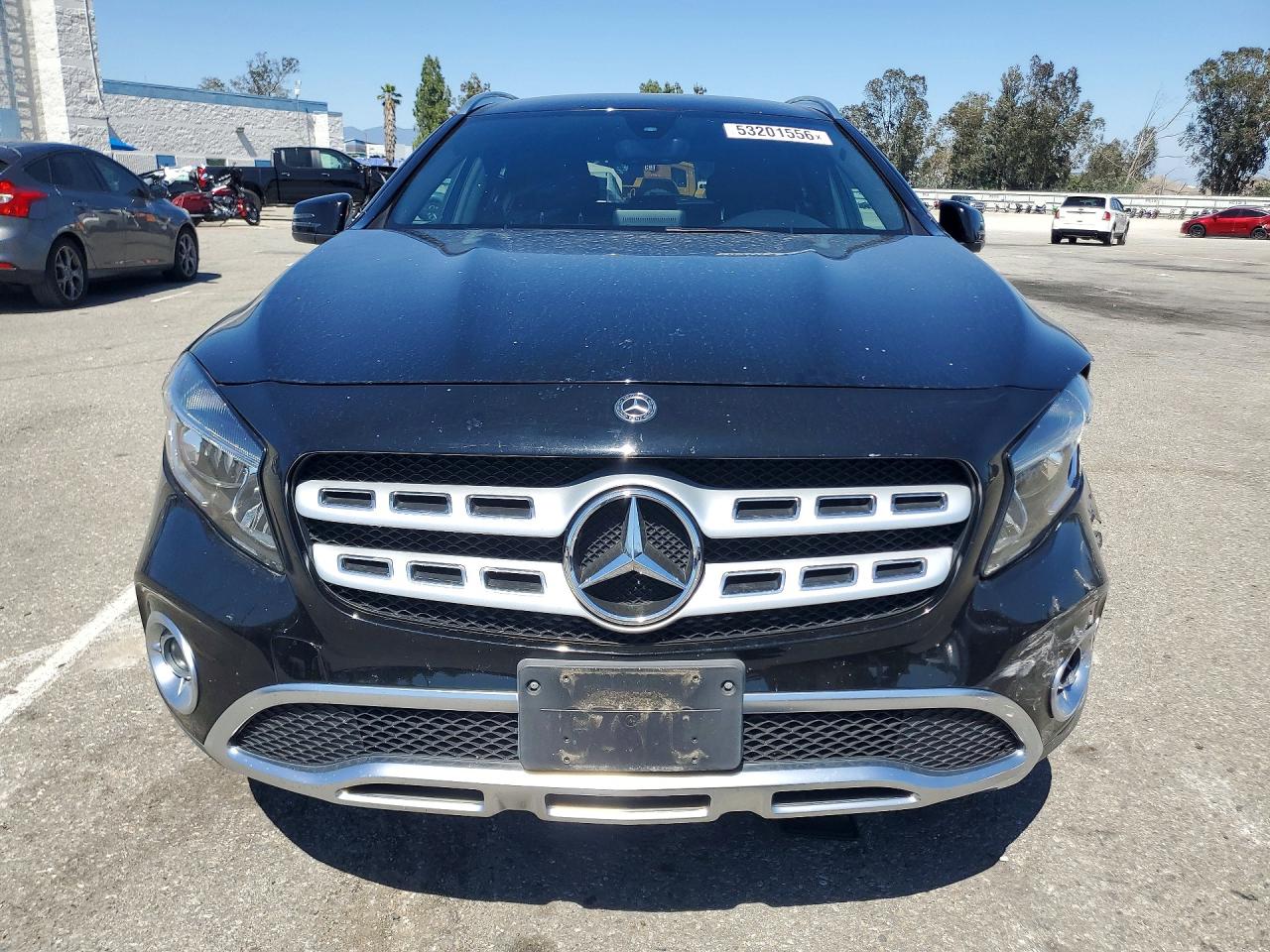 Mercedes-Benz GLA 250