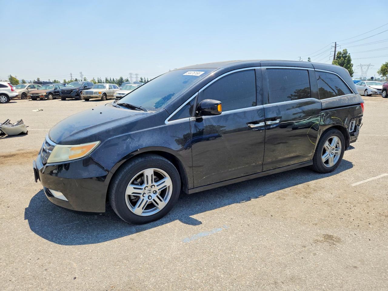 Salvage Honda Odyssey Image