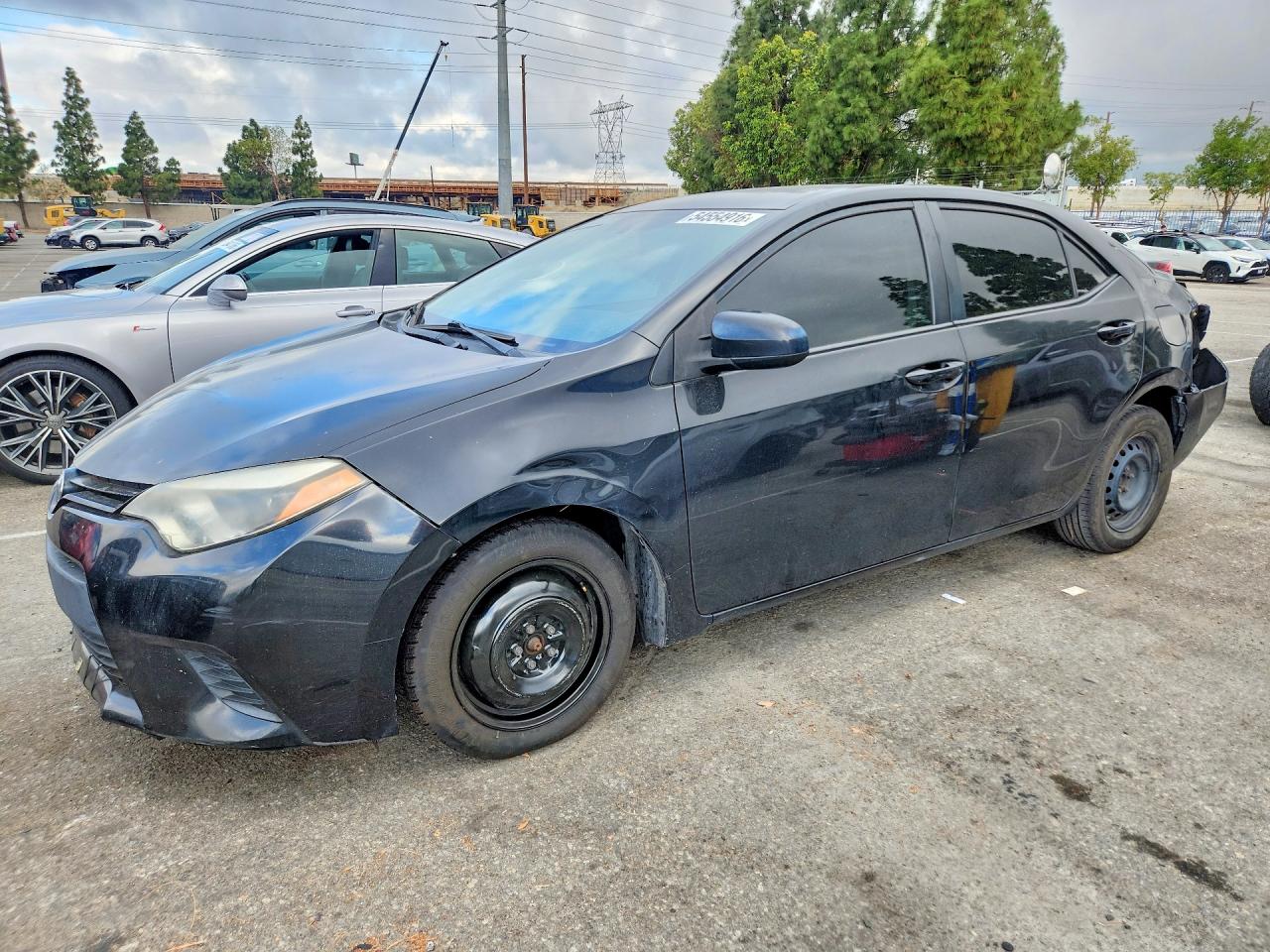 Salvage Toyota Corolla Image