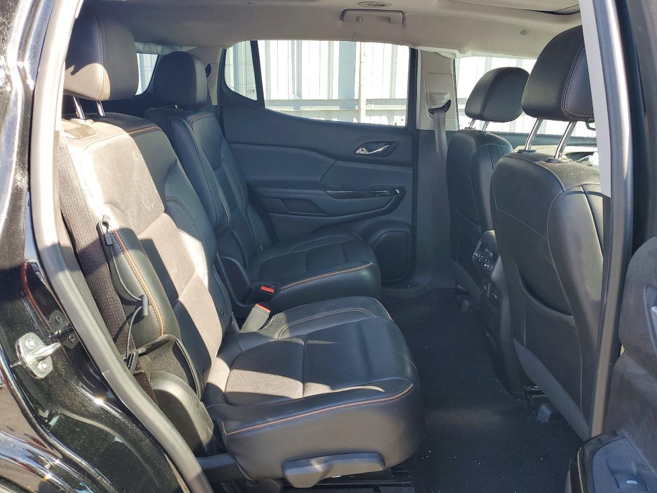 GMC Acadia At4