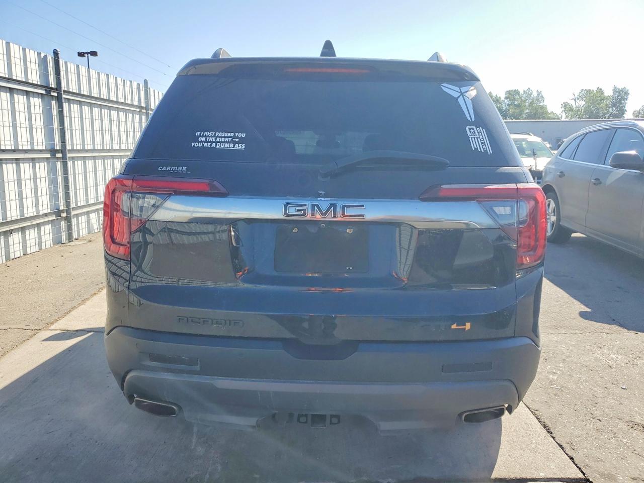 GMC Acadia At4