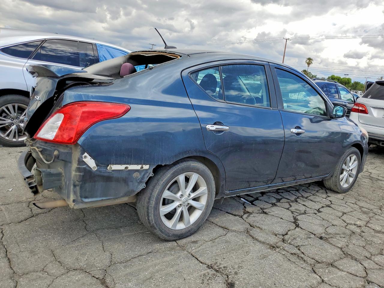 Nissan Versa 1.6 Sl