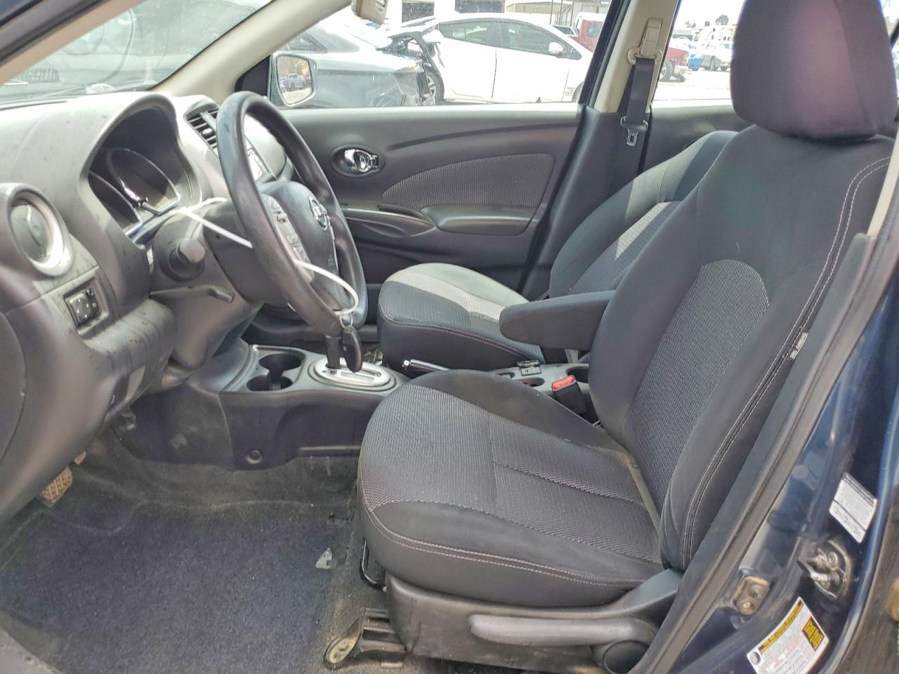 Nissan Versa 1.6 Sl