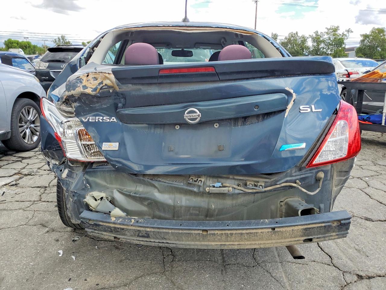 Nissan Versa 1.6 Sl