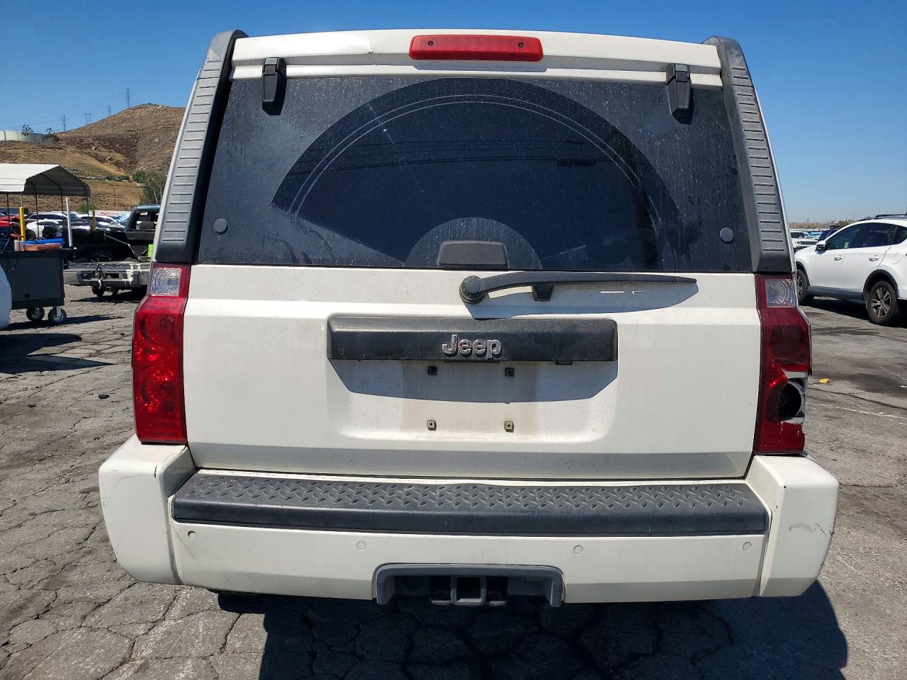 Jeep Commander