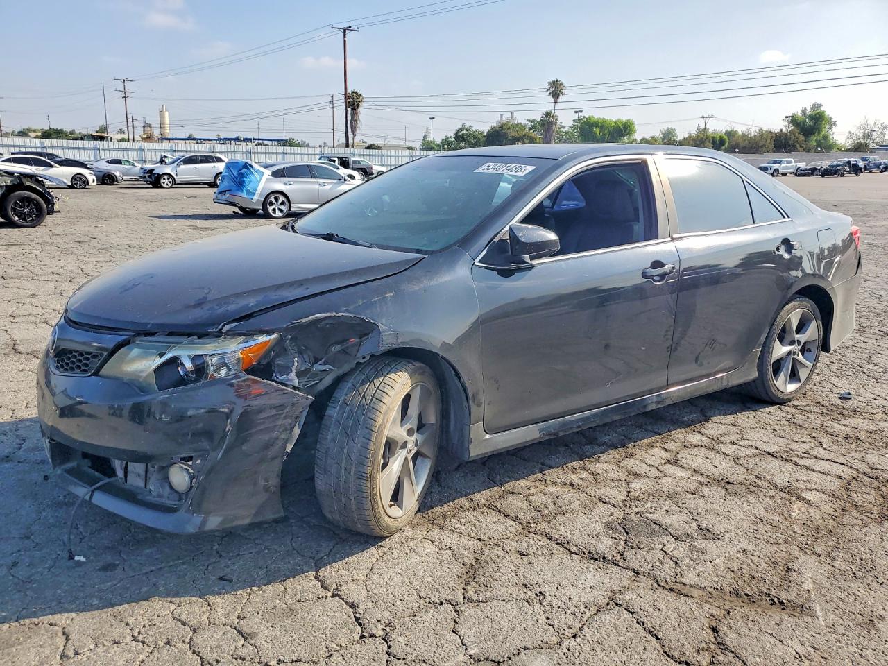 Salvage Toyota Camry Image