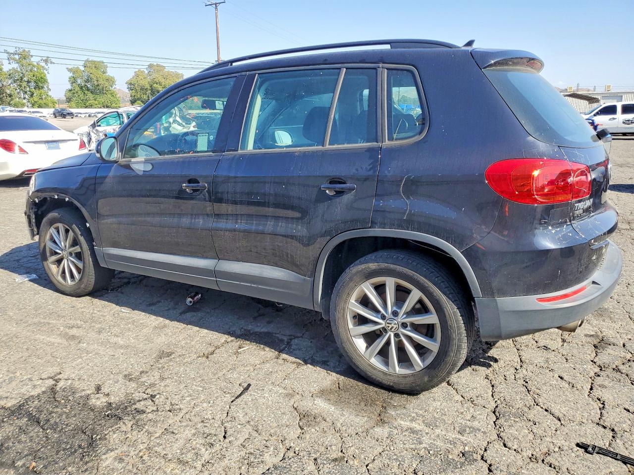 Volkswagen Tiguan S