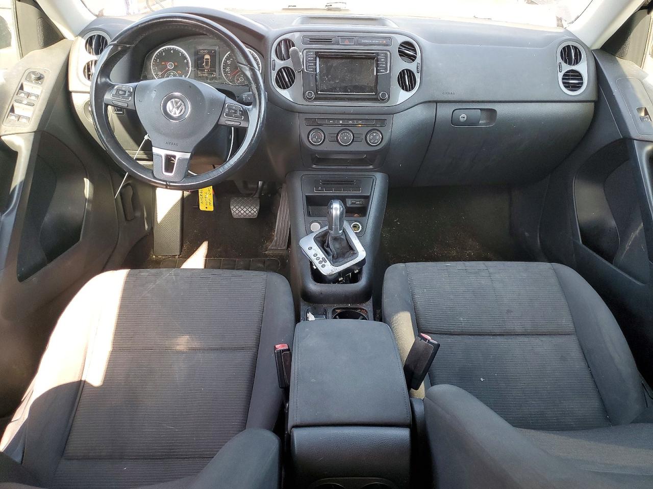 Volkswagen Tiguan S
