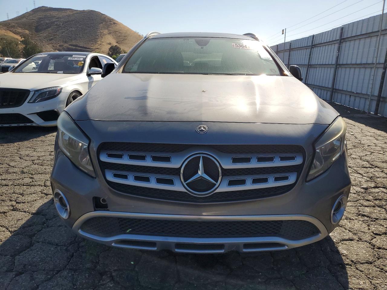 Mercedes-Benz GLA 250