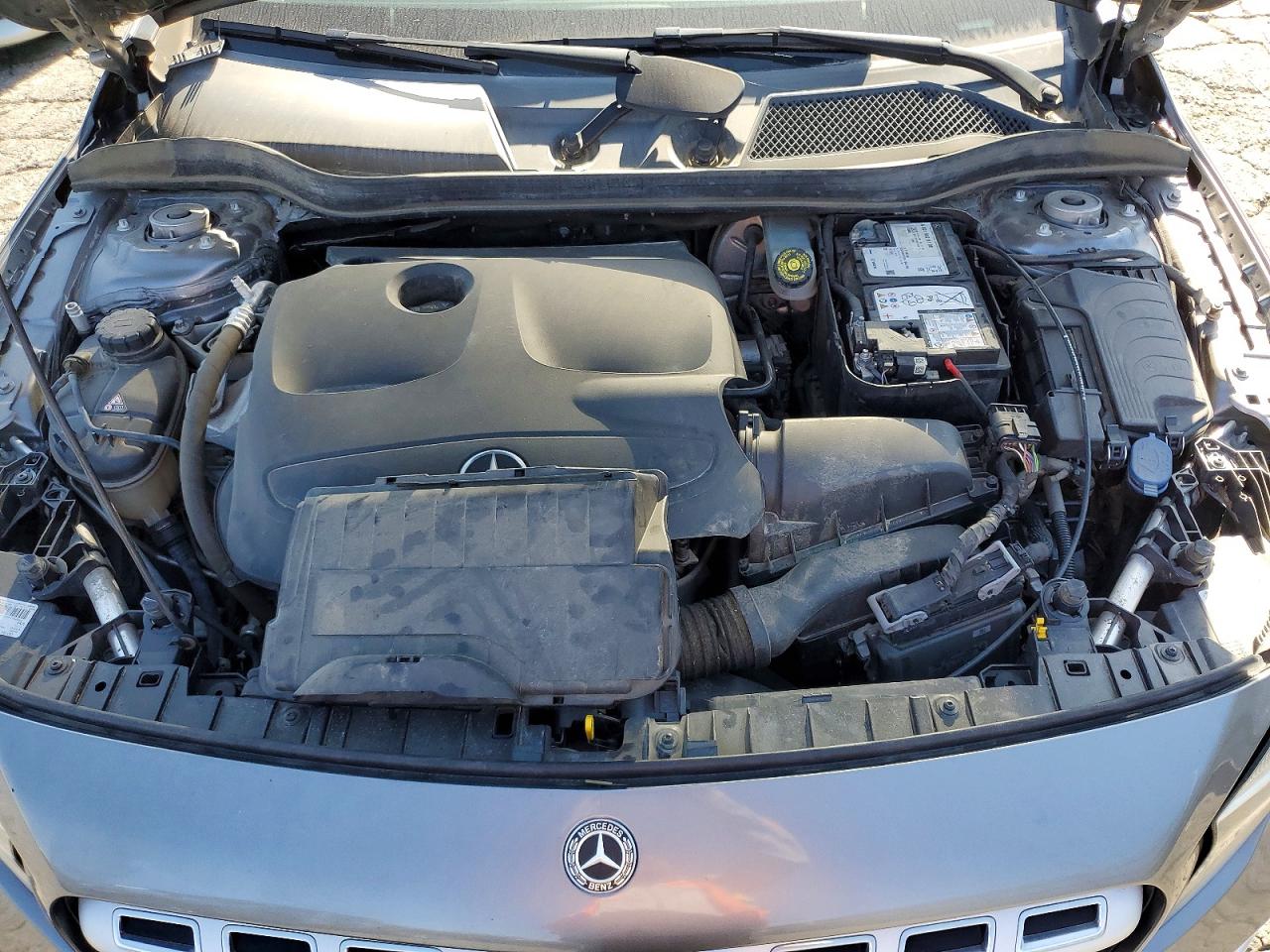 Mercedes-Benz GLA 250