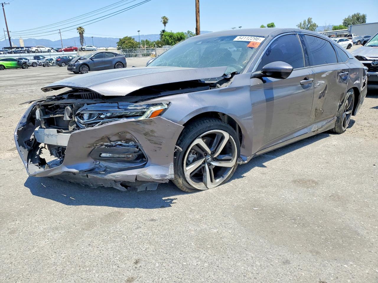 Salvage Honda Accord Image