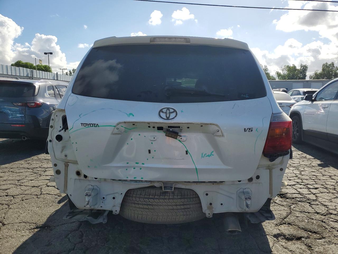Toyota Highlander Sport