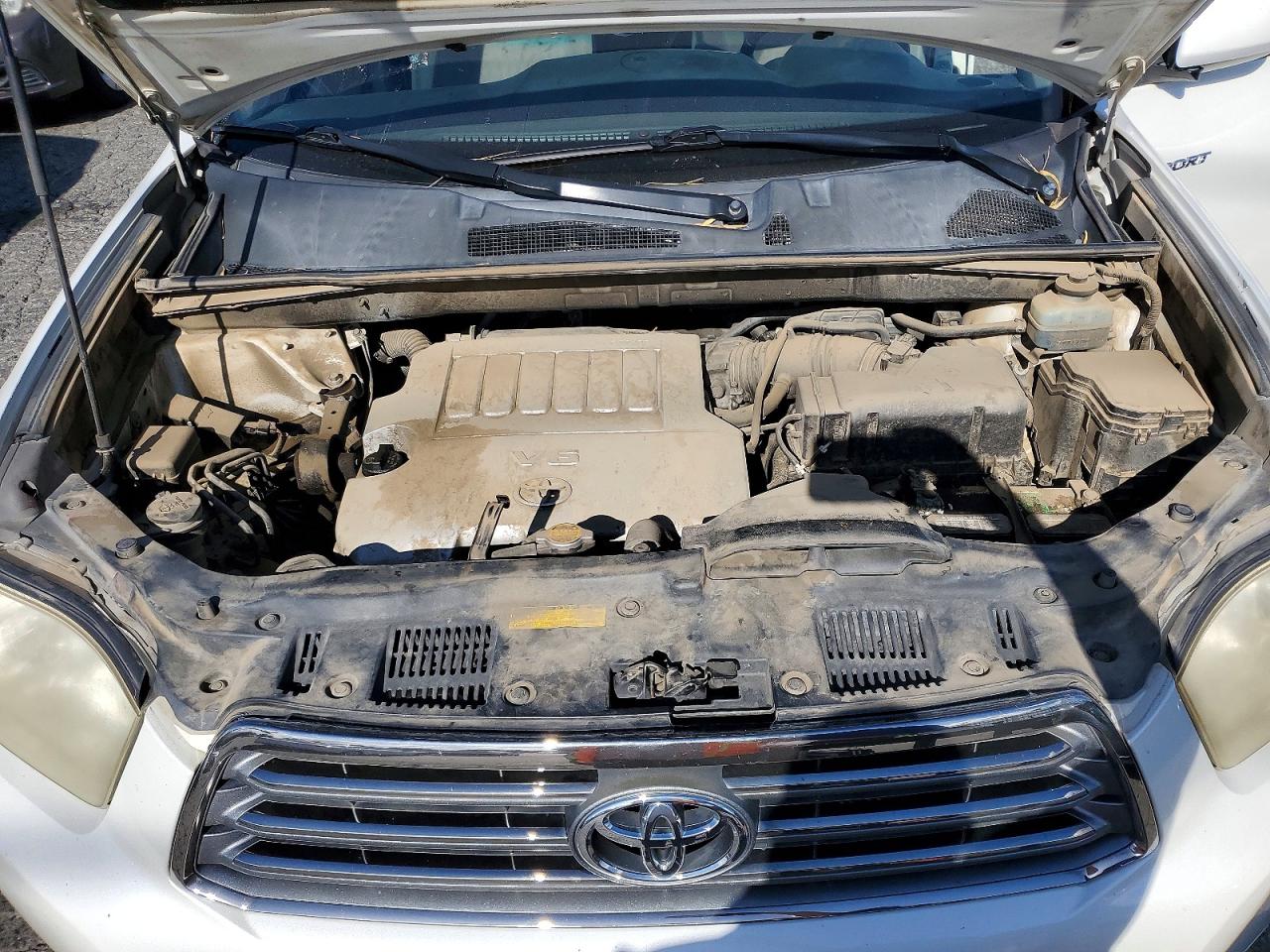 Toyota Highlander Sport