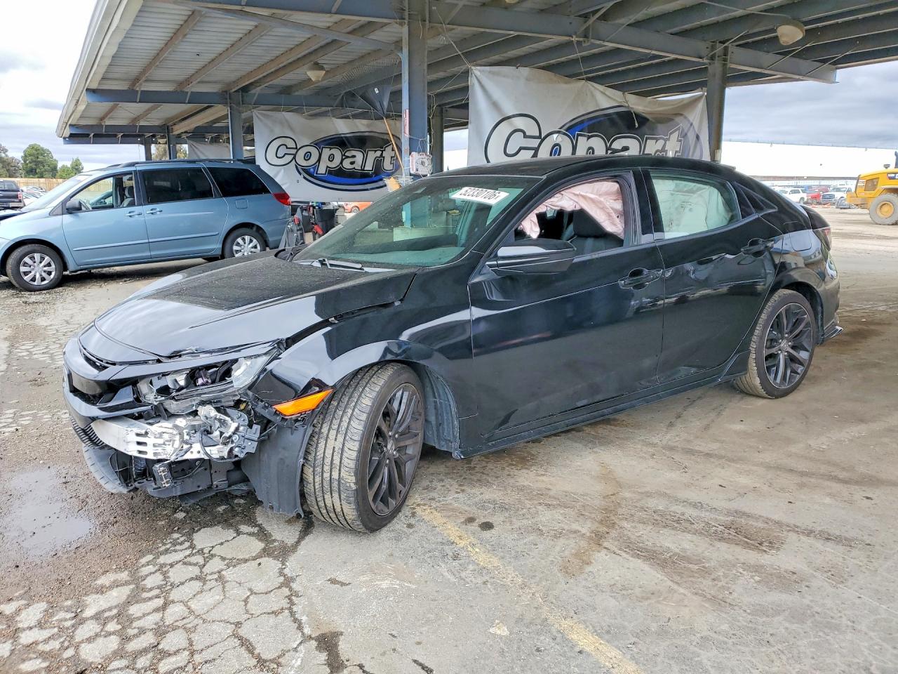 Salvage Honda Civic Image