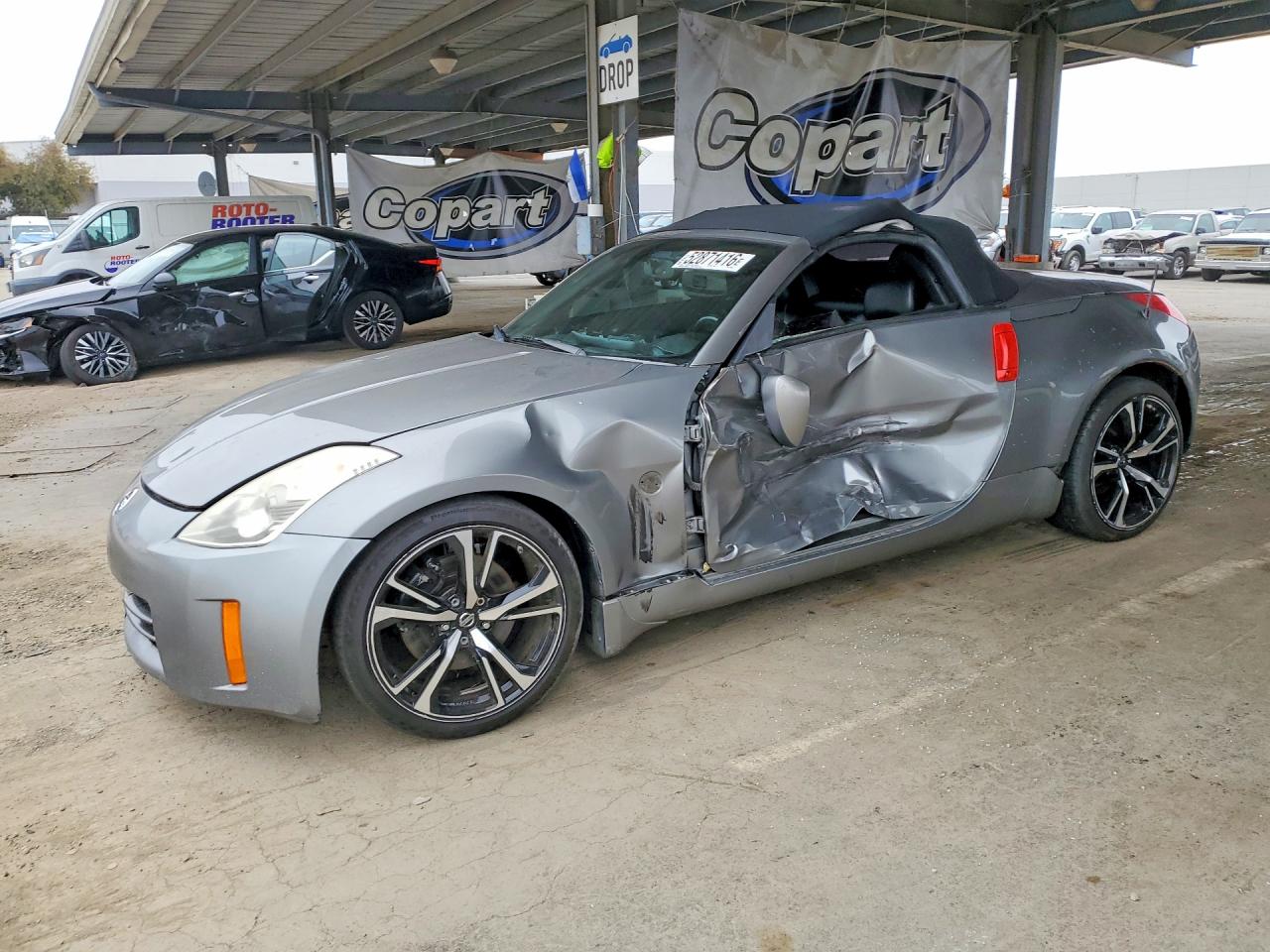 Salvage Nissan 350Z Image