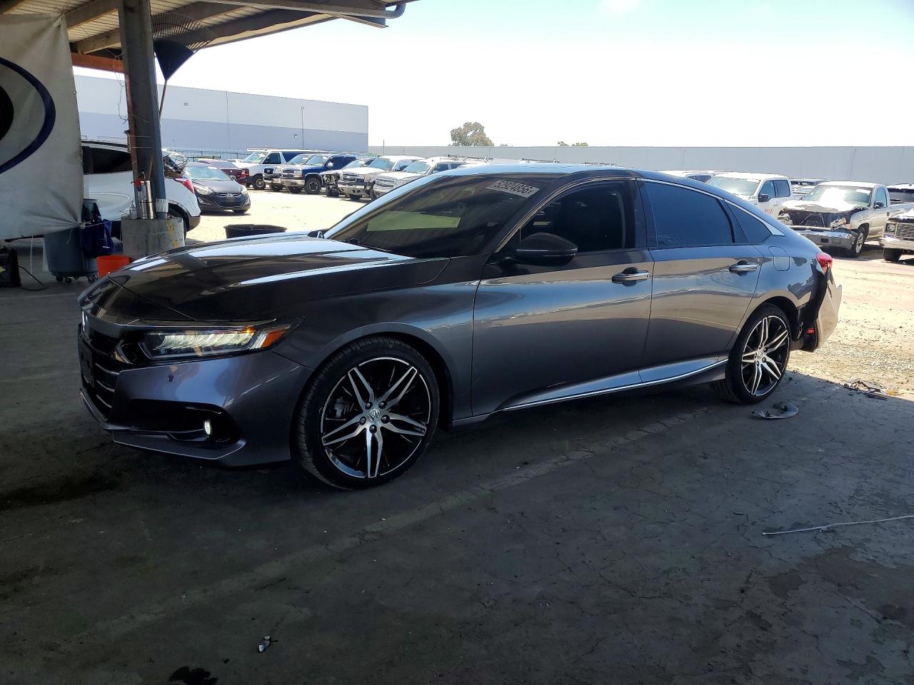 Salvage Honda Accord Image