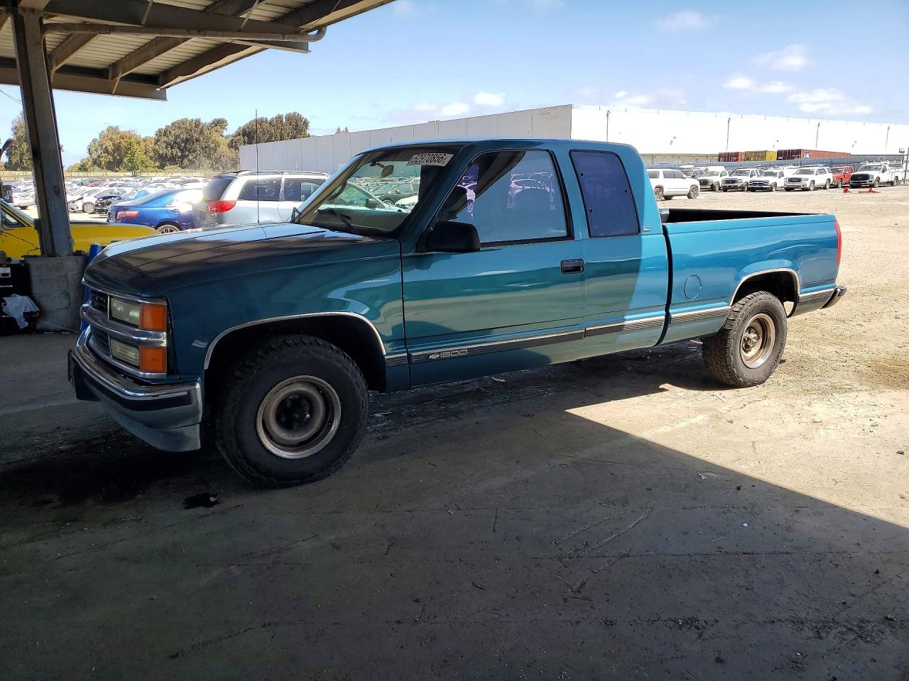 Salvage Chevrolet Gmt Image