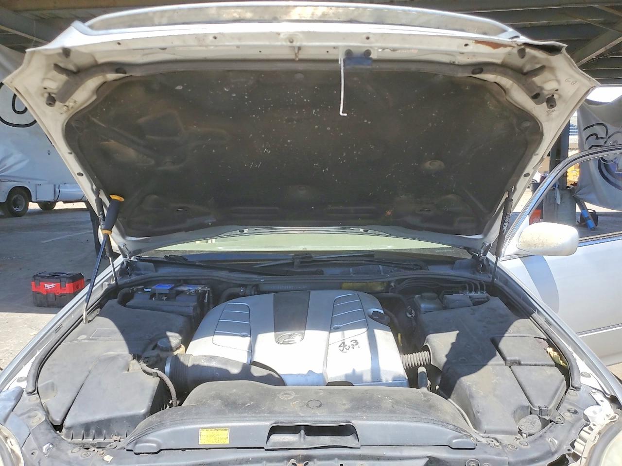 Lexus LS 430