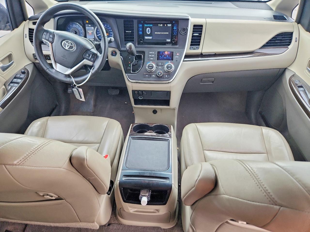 Toyota Sienna Xle 8-passenger