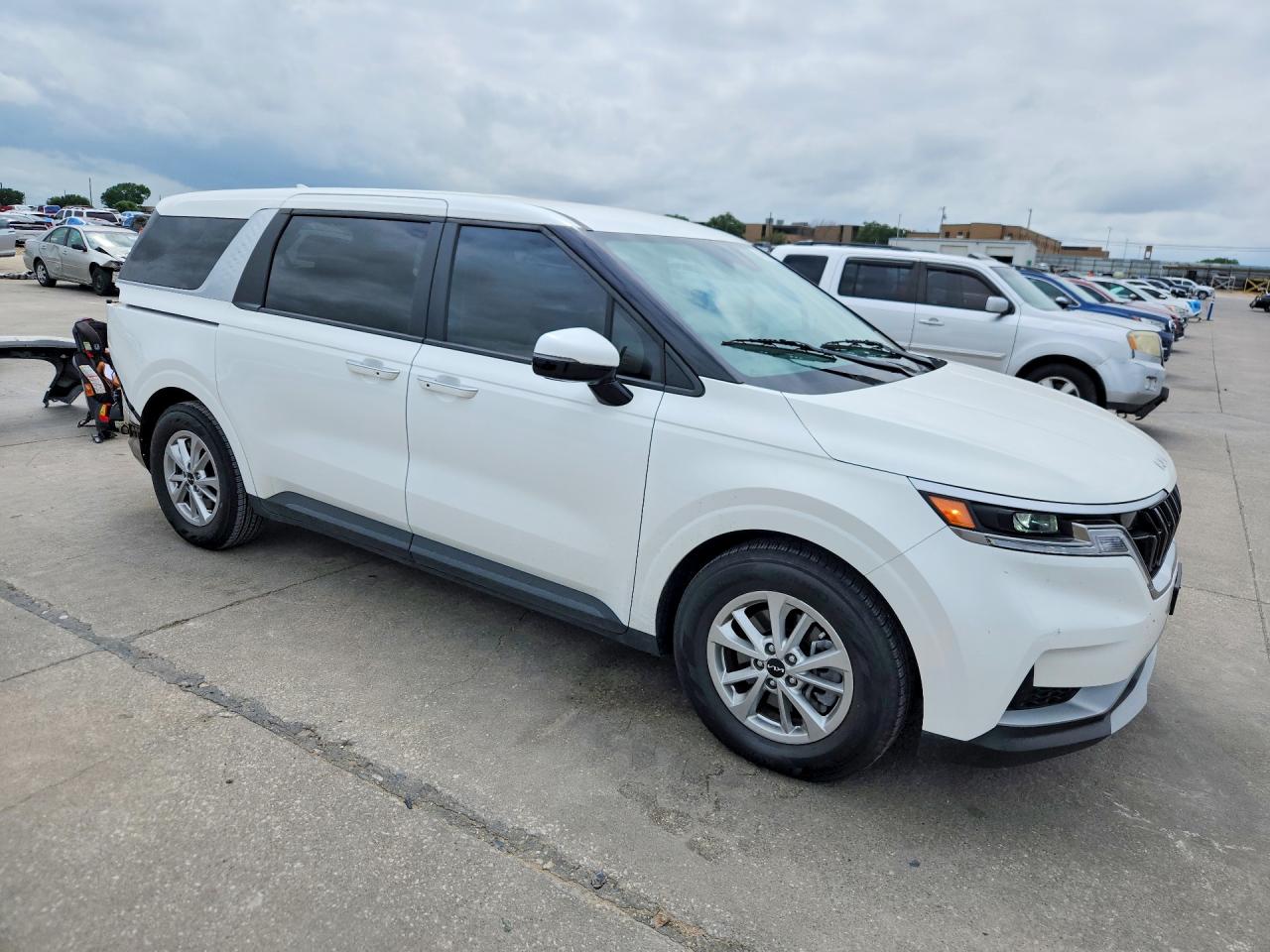 Kia Carnival Lx