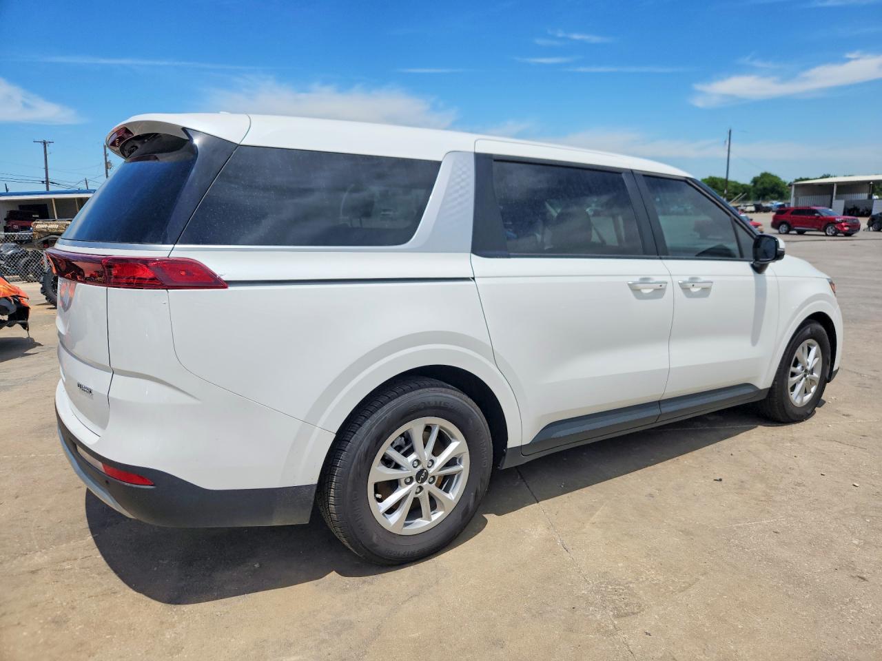 Kia Carnival Lx