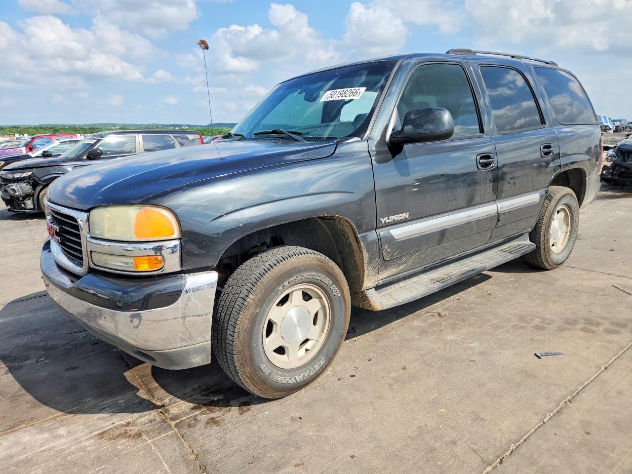 Salvage GMC Yukon Image