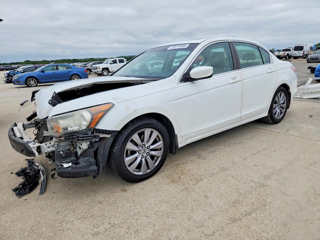 Salvage Honda Accord Image