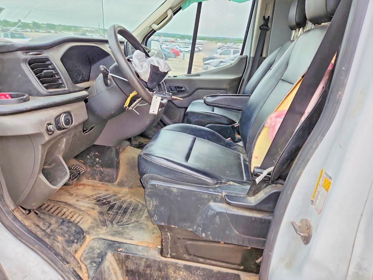 Ford Transit T-250