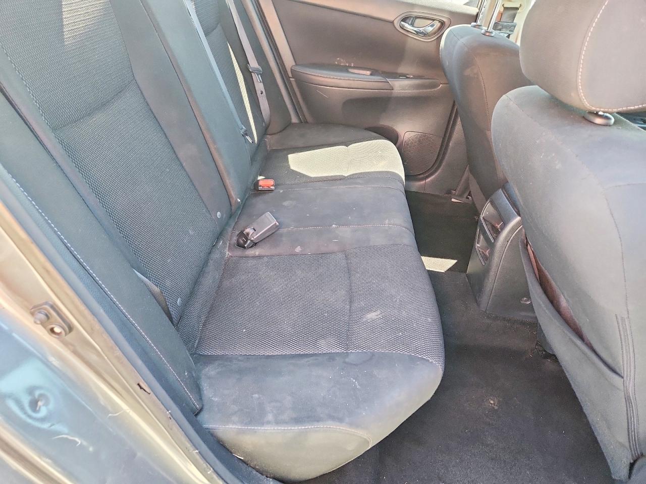 Nissan Sentra S